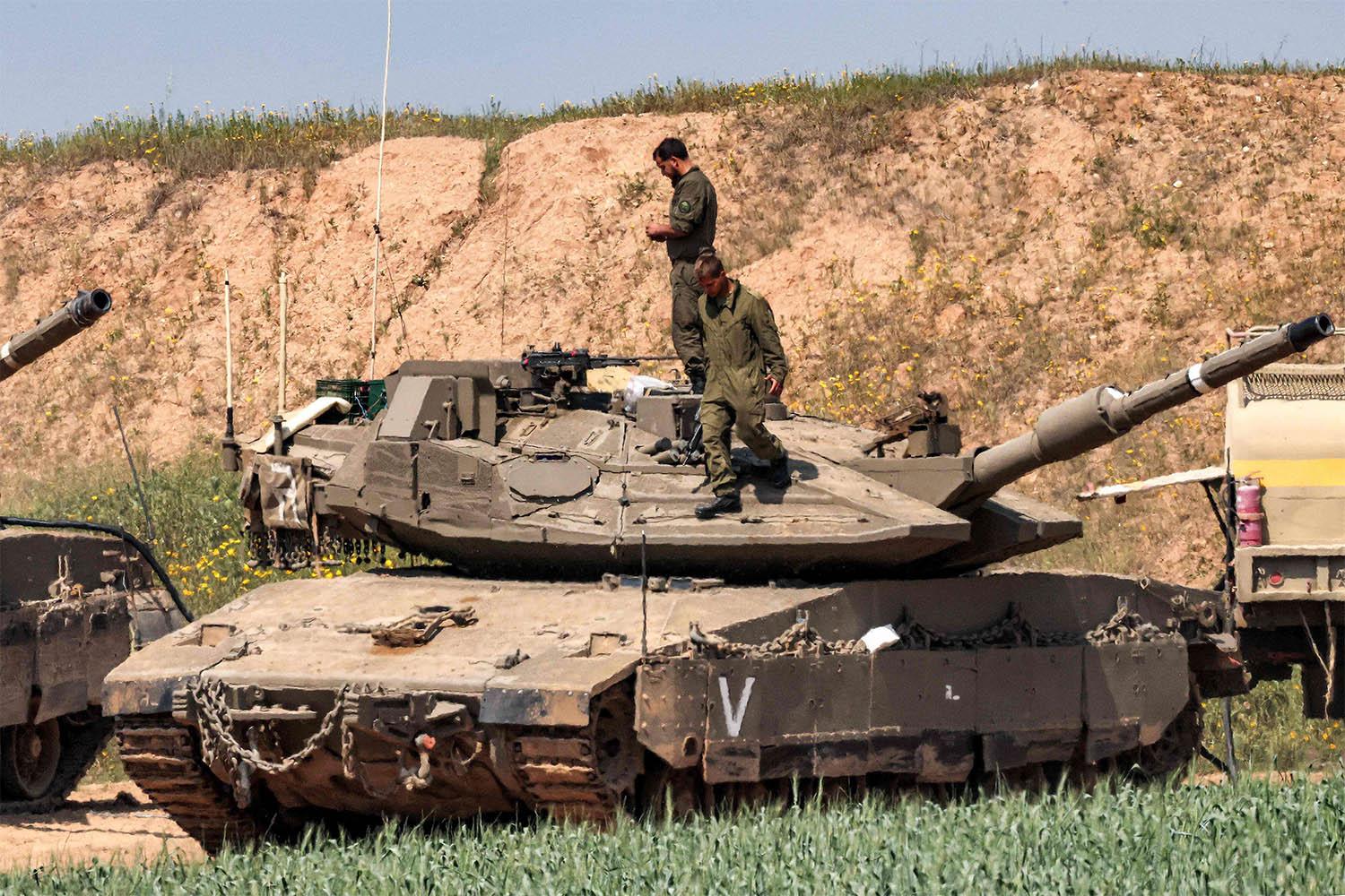 The renewed ground operations came a day after more than 400 Palestinians were killed in airstrikes