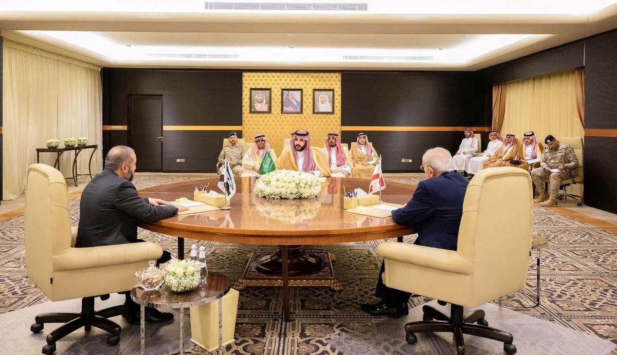 السعودية تلعب دورا رئيسيا في السياسة الاقليمية والدولية