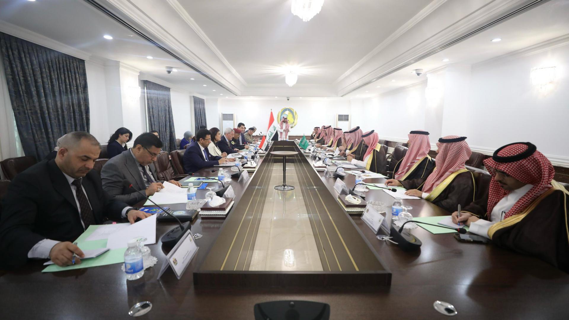 السعودية تسعى لاعادة العراق بقوة لمحيطه العربي والخليجي