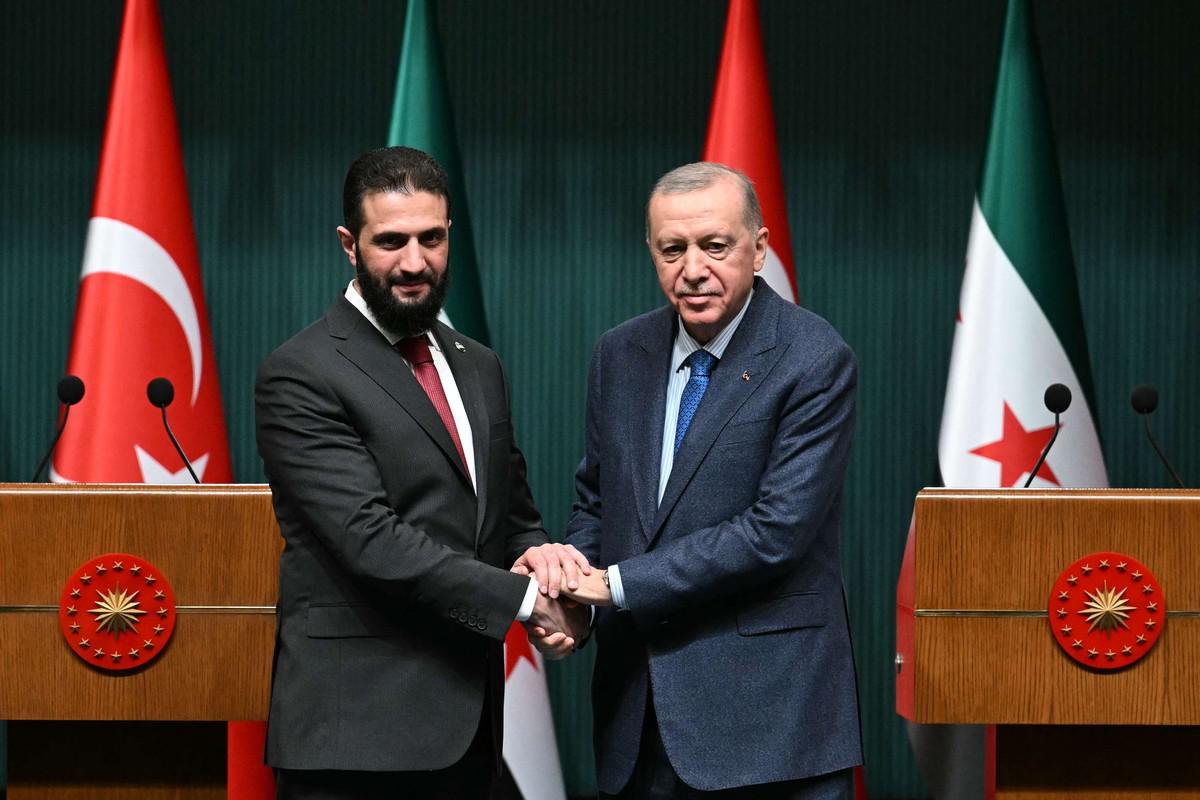 تركيا الداعم الأكبر للسلطات السورية الجديدة