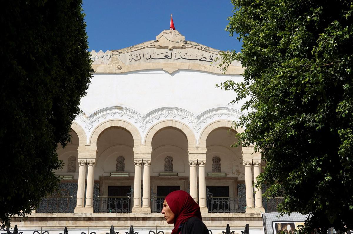 القضاء التونسي أصدر أحكاما بحق 40 شخصا في قضية التآمر