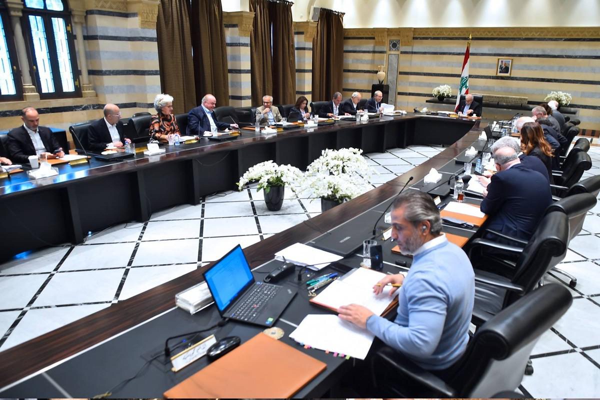 إخراج البلاد من الدوامة المالية الطاحنة يتصدر أولويات الحكومة اللبنانية 