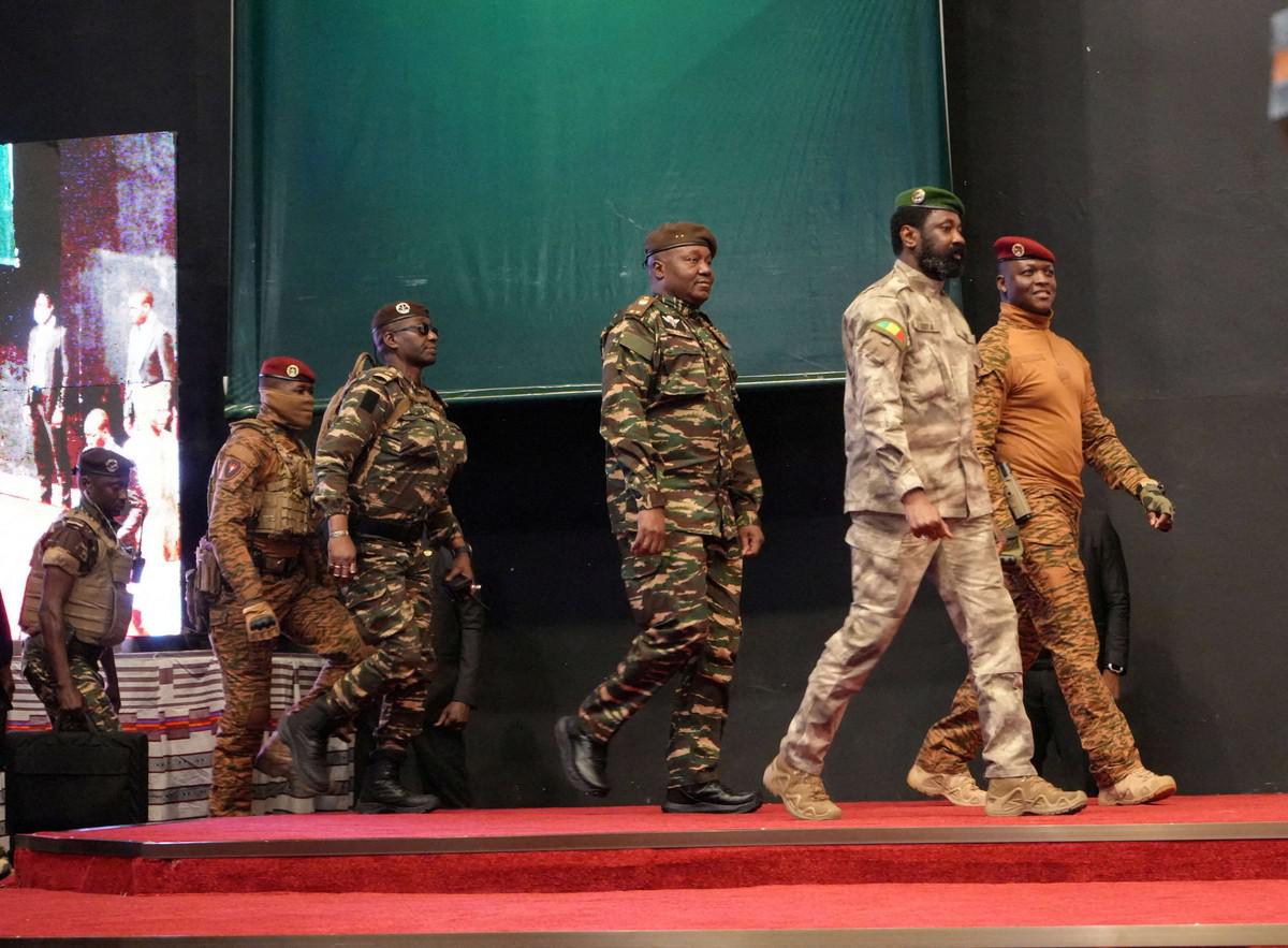 القادة العسكريون في الساحل الافريقي أبدوا ميلا إلى روسيا 