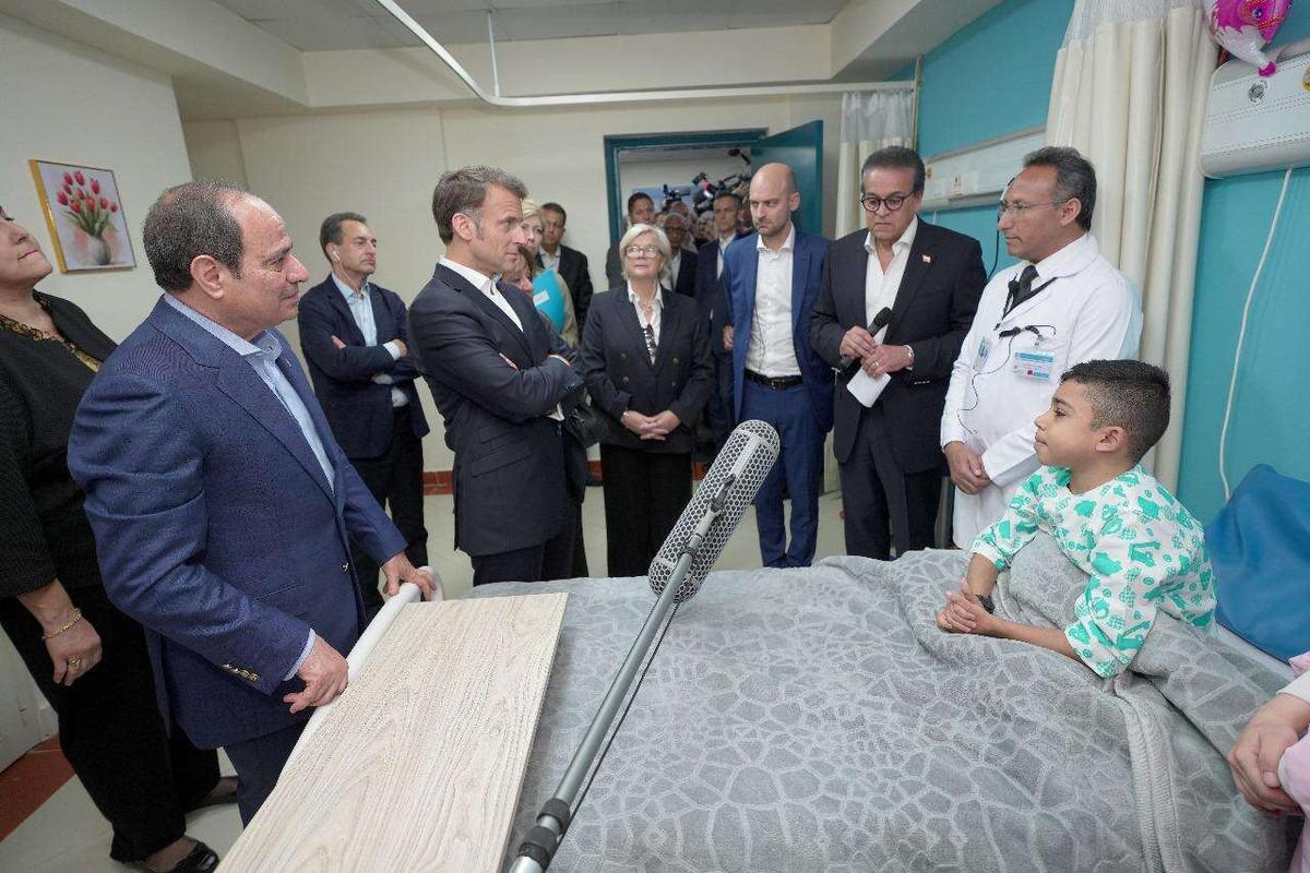 ماكرون عاين بنفسه معاناة عدد من سكان غزة خلال زيارة مصر