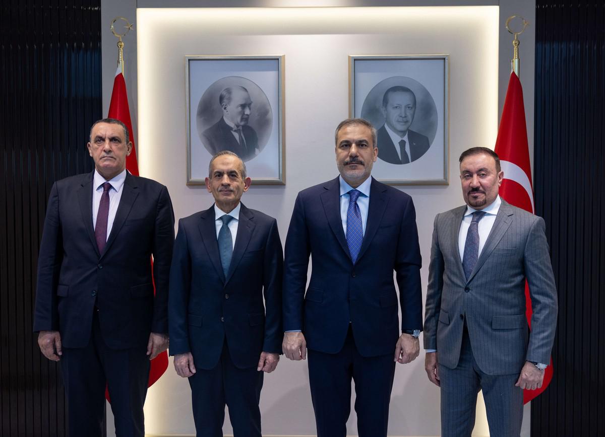 أنقرة تدير التغييرات السياسية في الجبهة التركمانية