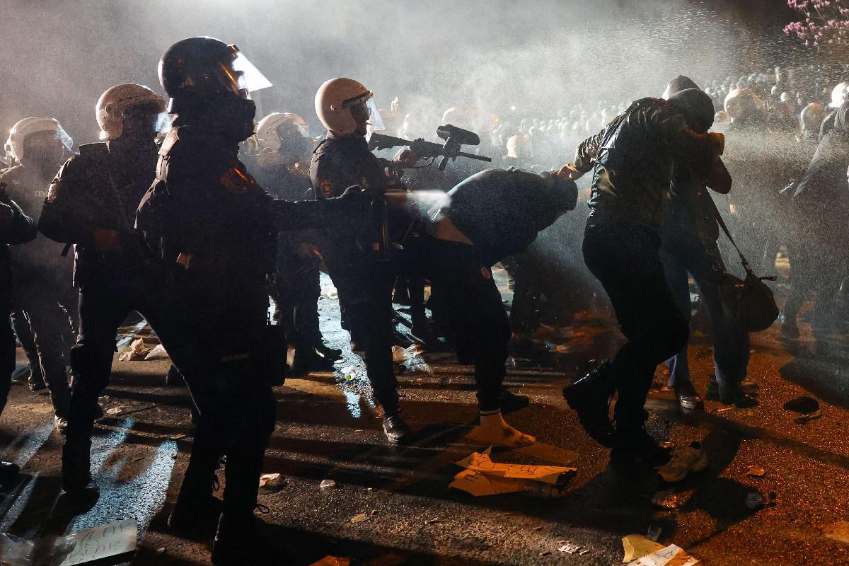 الاتحاد الأوروبي يبدي قلقا متزايدا من تصاعد قمع المعارضة في تركيا