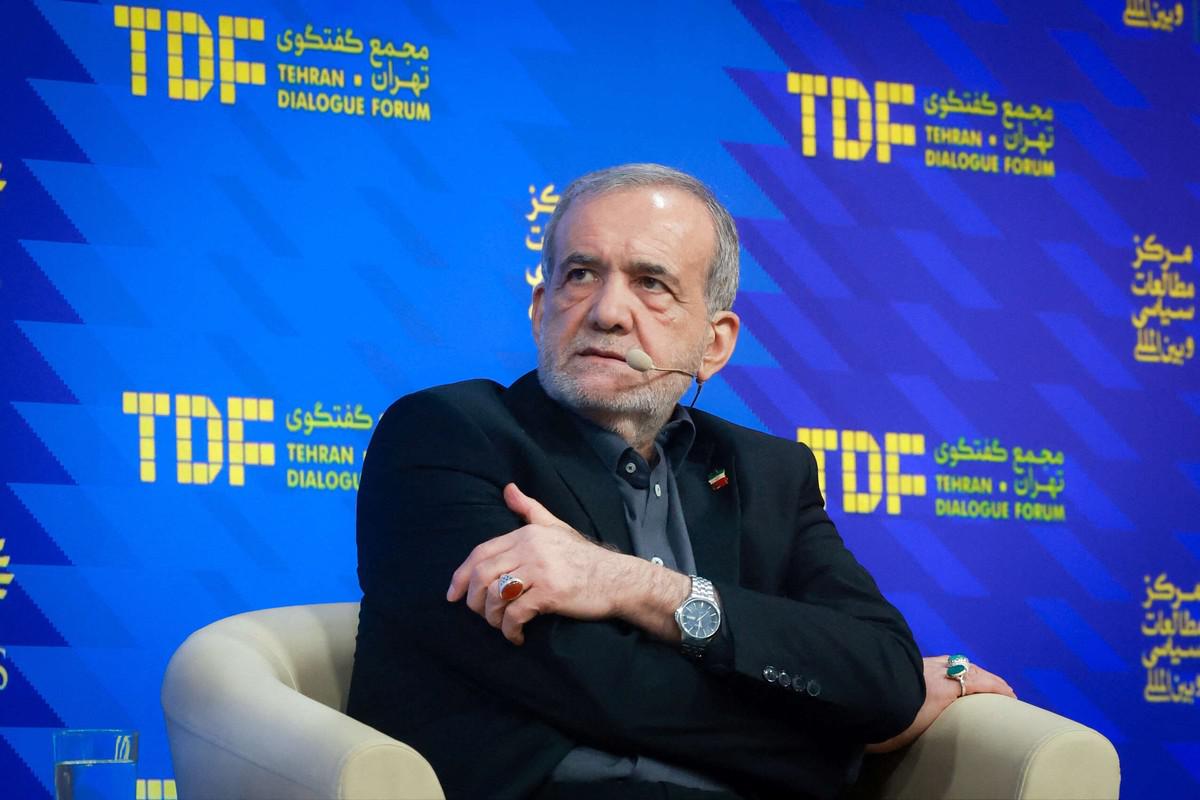 ايران ترفض أن ترغم على تقديم تنازلات في الملف النووي