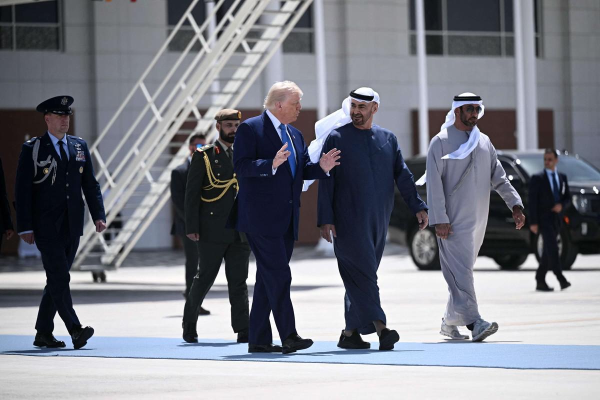 ترامب يعقد في أبوظبي اتفاقيات اقتصادية بمليارات الدولارات