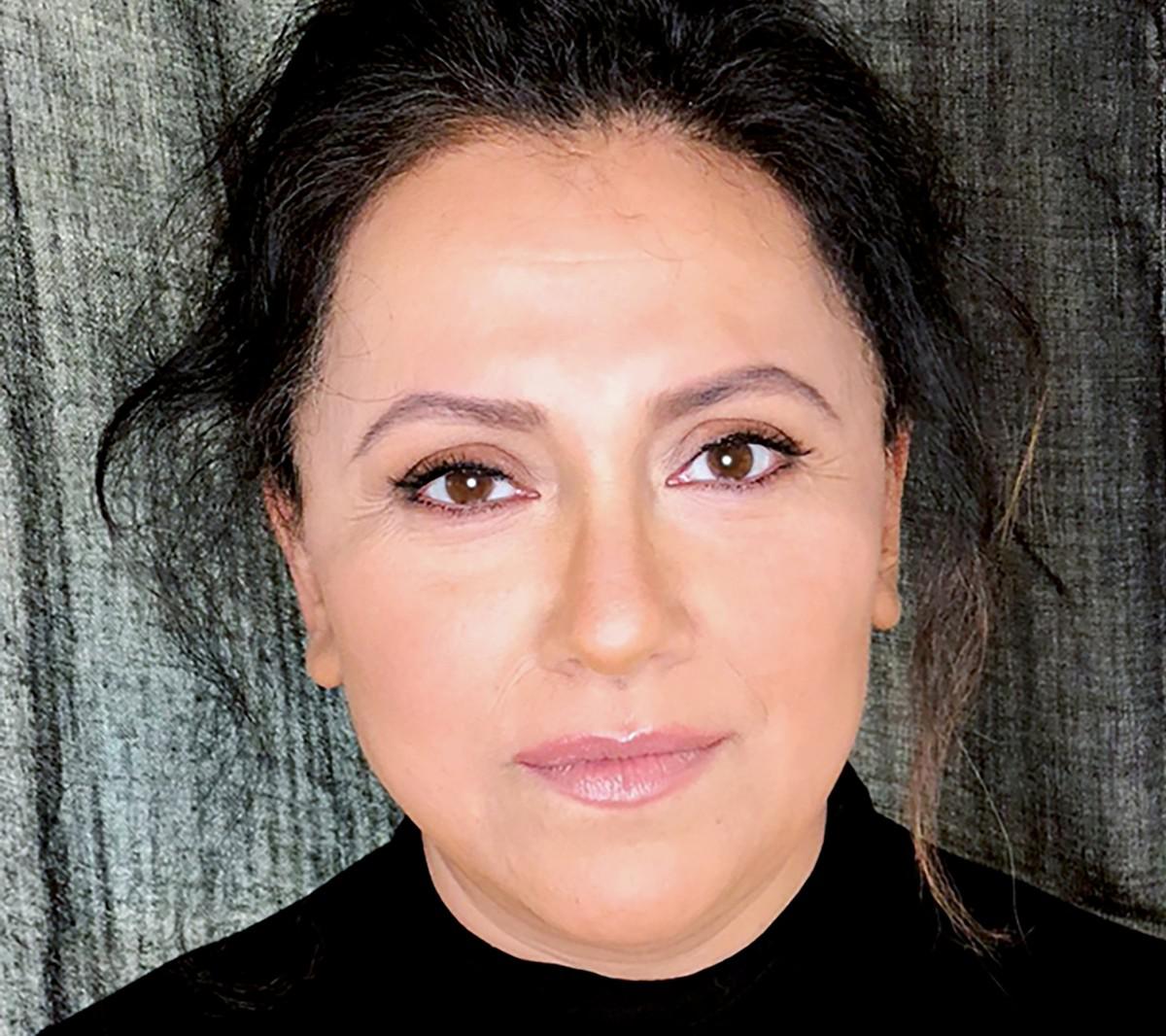  الكاتبة والسينمائية الإيرانية الأميركية ربيعة غفاري