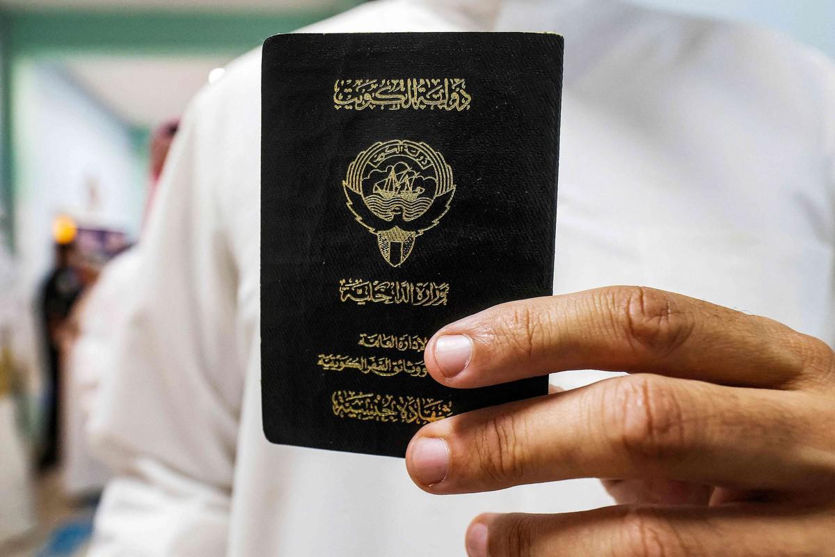 السلطات الكويتية تمضي قدما في مراجعة شاملة لملف الجنسية