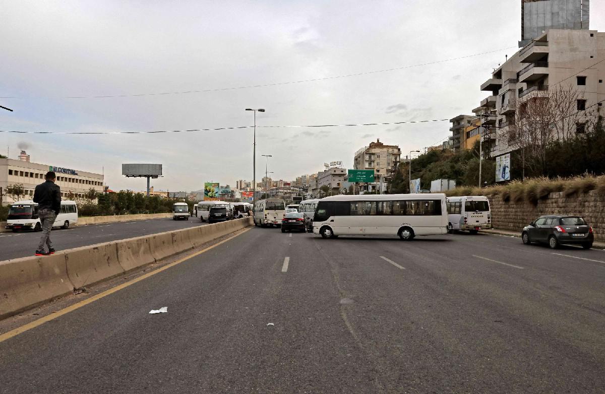 يسيّر في بيروت 11 خطا لحافلات النقل العام