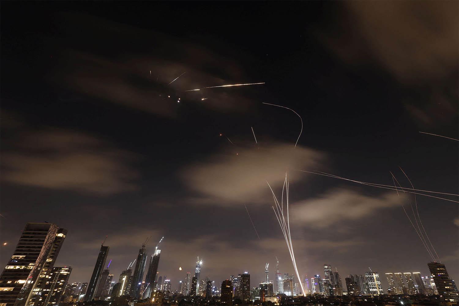 Tel Aviv under Iran's missile attack