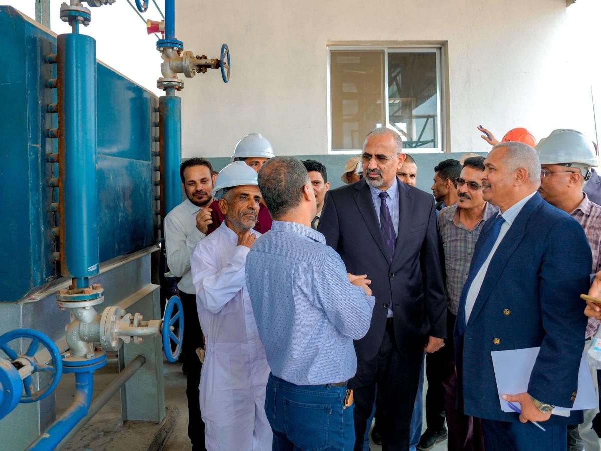 عيدروس الزبيدي واثق من قدرة شركة مصافي عدن على التغلب على الصعاب 