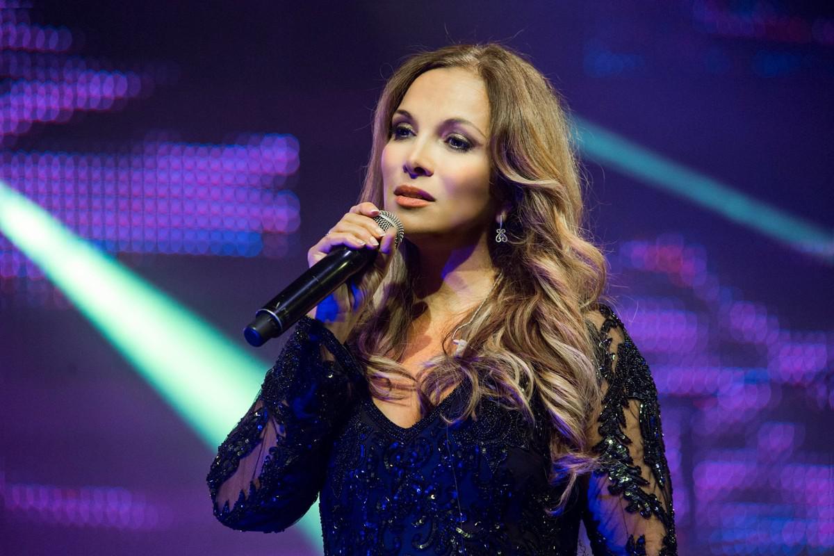 هيلين سيغارا