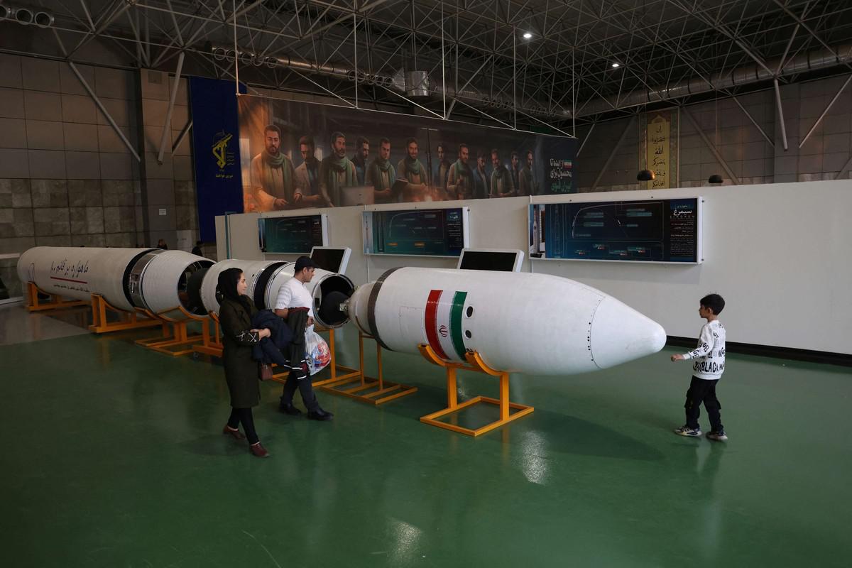 إيران تعلن بين حين وآخر انتاج صواريخ جديدة متطورة