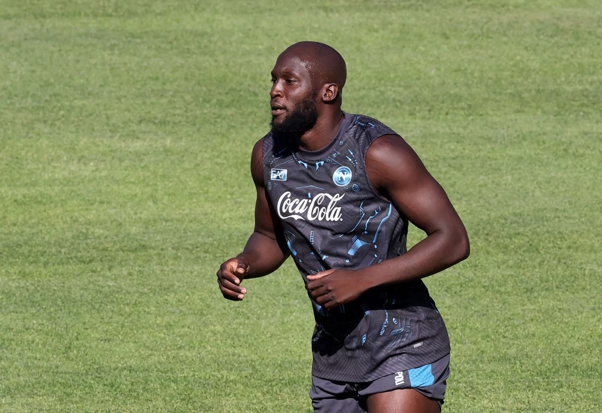 نابولي يتحسب لغياب لوكاكو لعدة أسابيع بسبب الاصابة