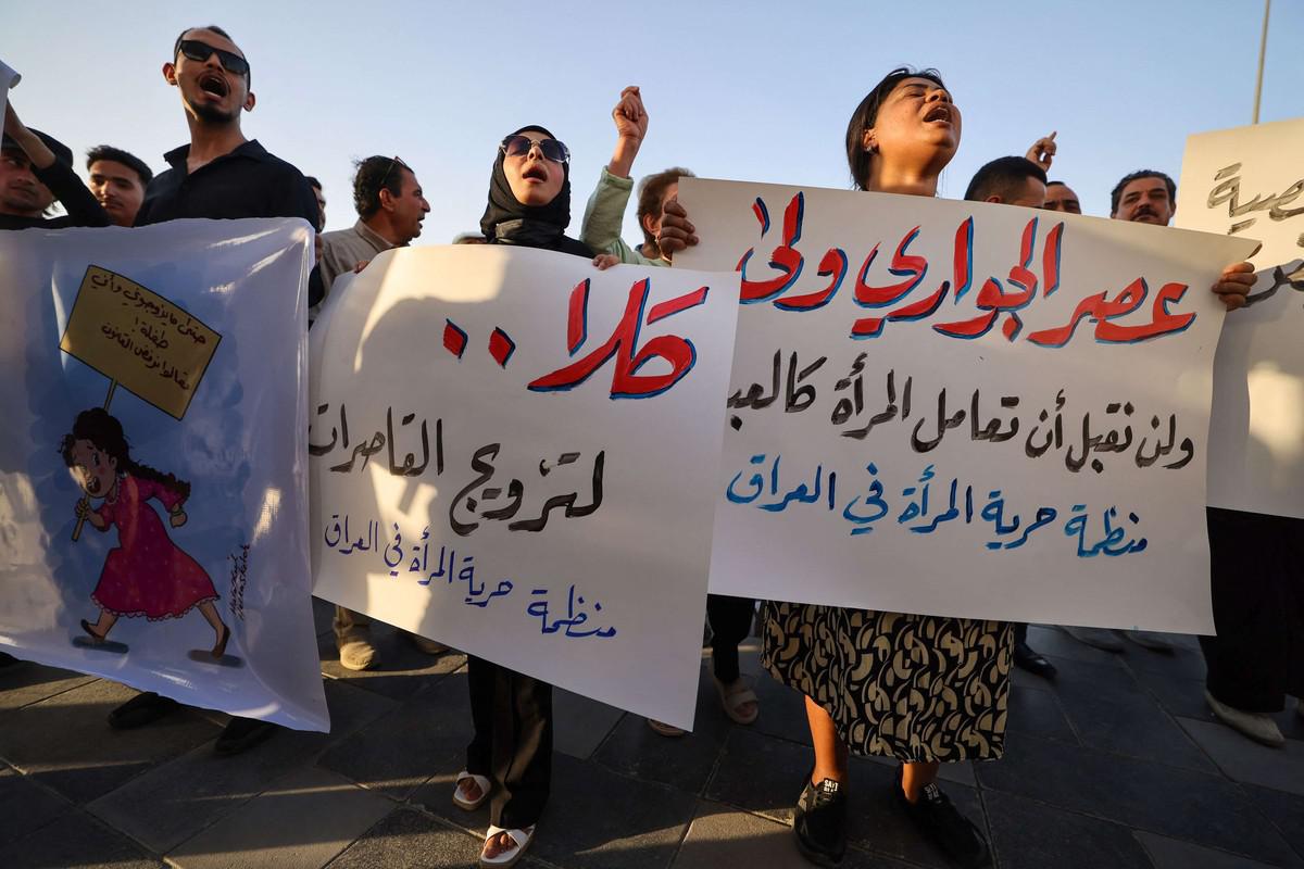 صوت المرأة ضعيف في العراق