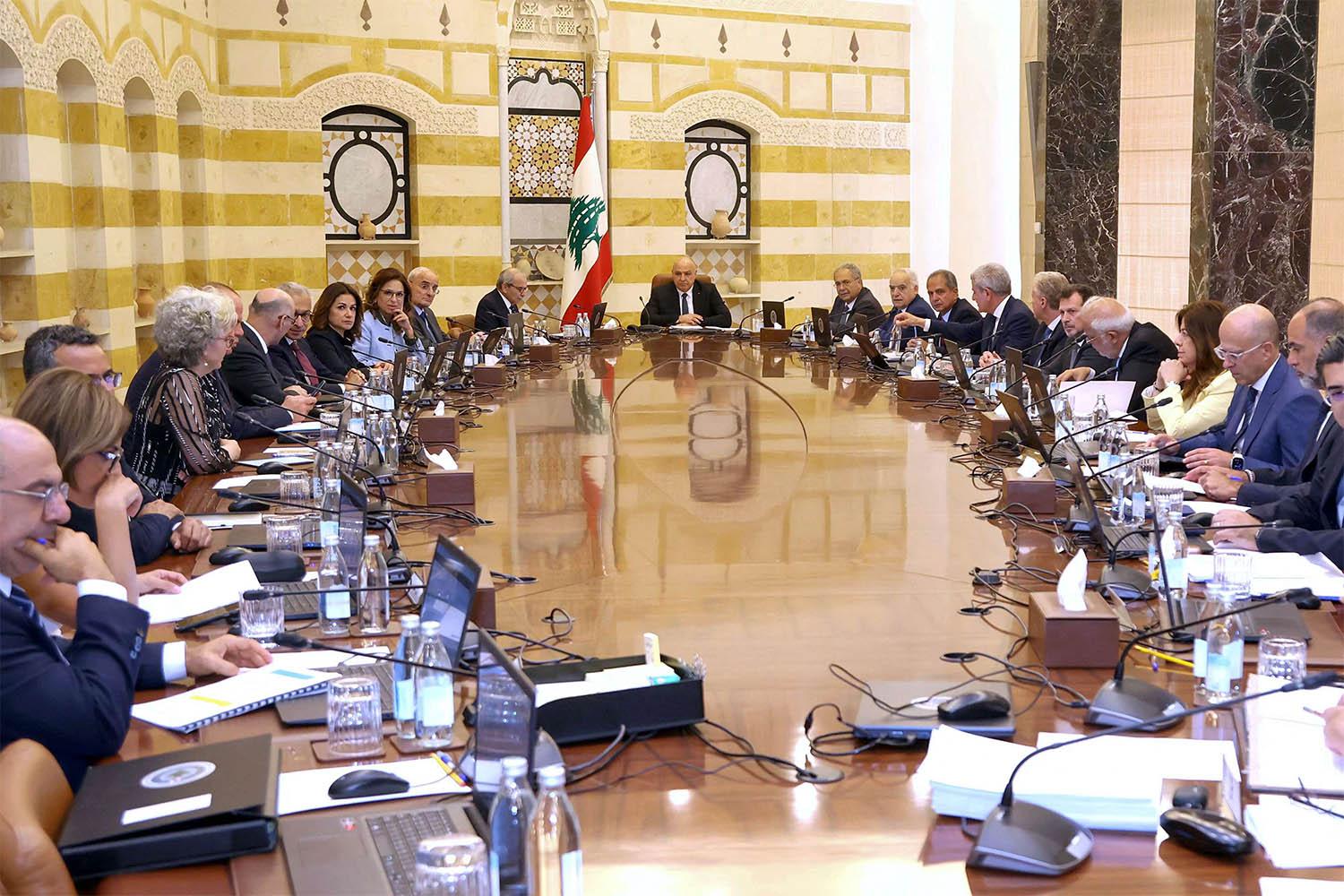 The cabinet delayed talks on US disarmament proposal