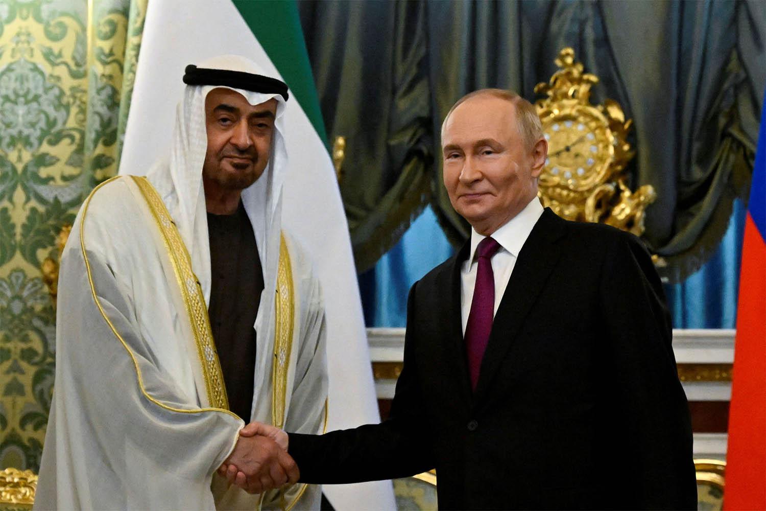 Putin receiving Sheikh Mohamed in Moscow
