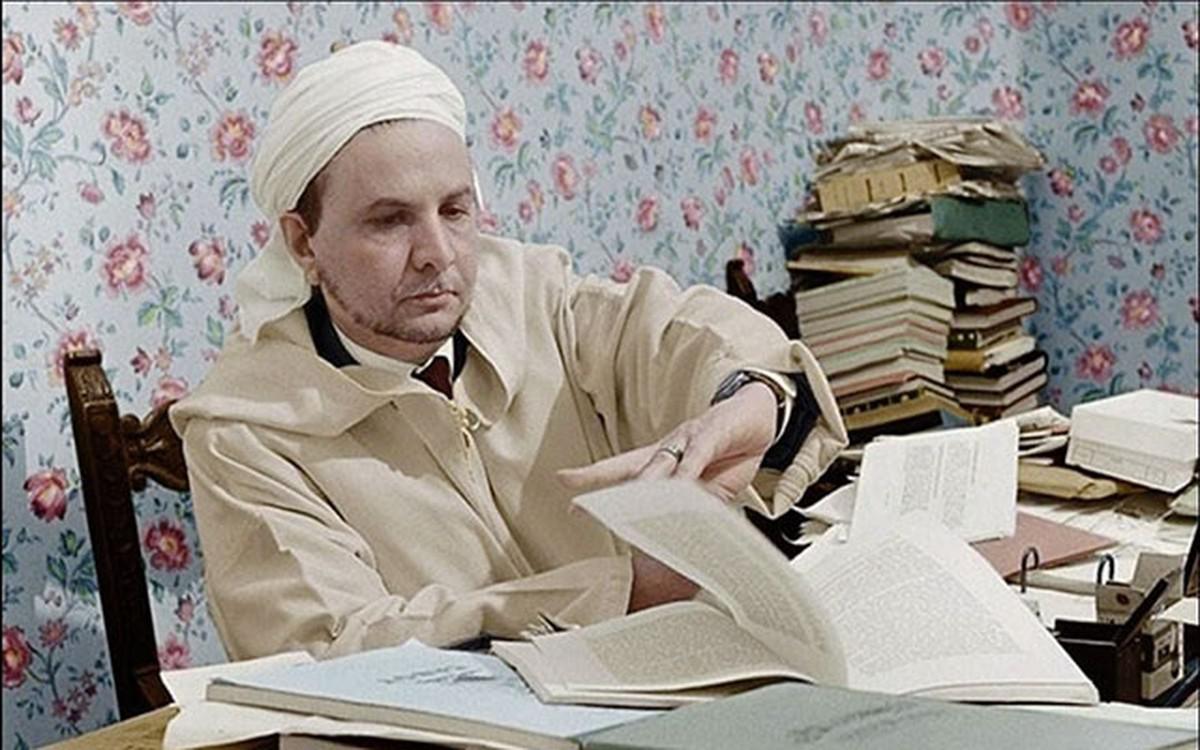 بين ذاكرة الفكرة واستشراف المستقبل