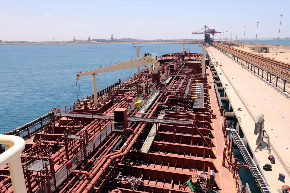 المرحلة الأولى تنفيذ طريق يربط سرت بمدن الجنوب 