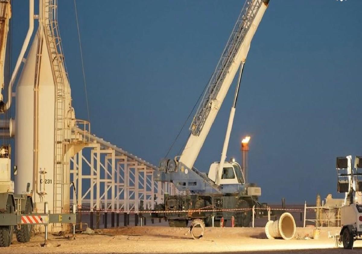 حكومة الشرق تدعم الهدف الوطني برفع إنتاج ليبيا من النفط والغاز