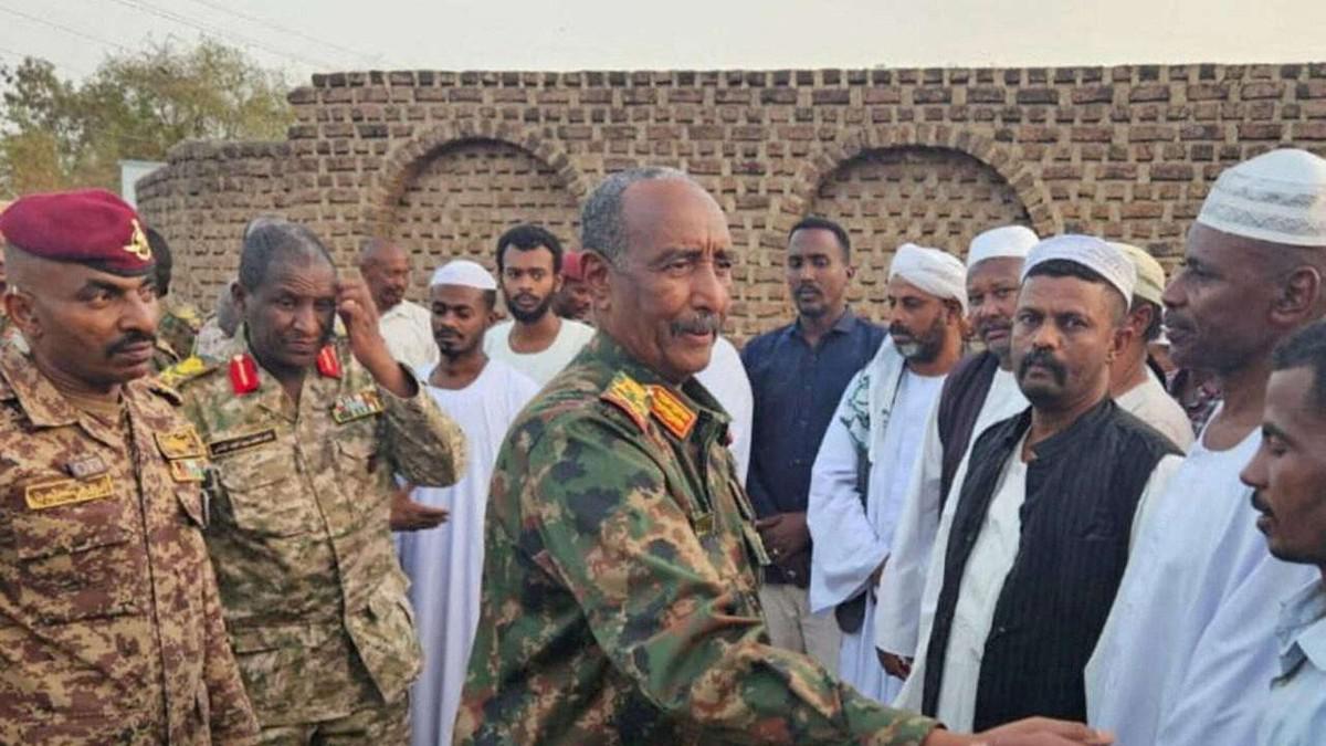 البحث عن شرعية مفقودة أدخل السودان في حرب مدمرة يدفع المدنيون ثمنها