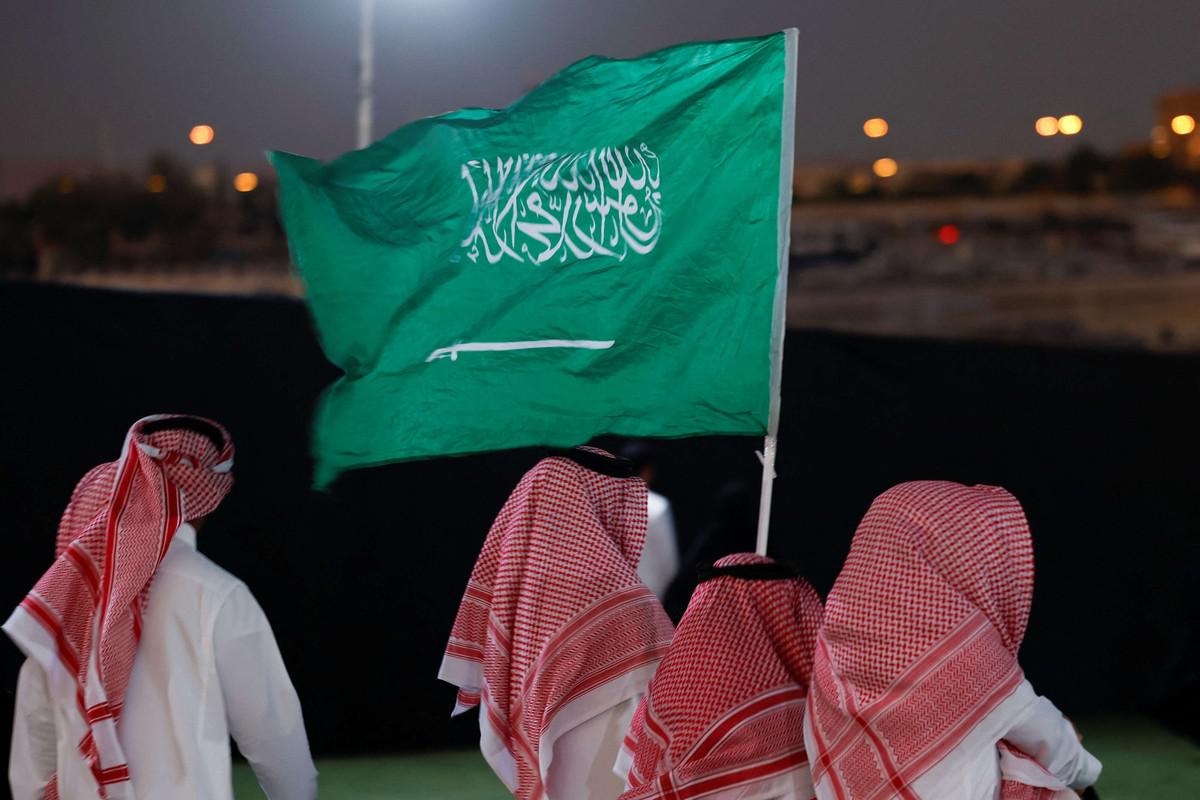 السعودية تثبت قدرتها في تكريس الحوار 