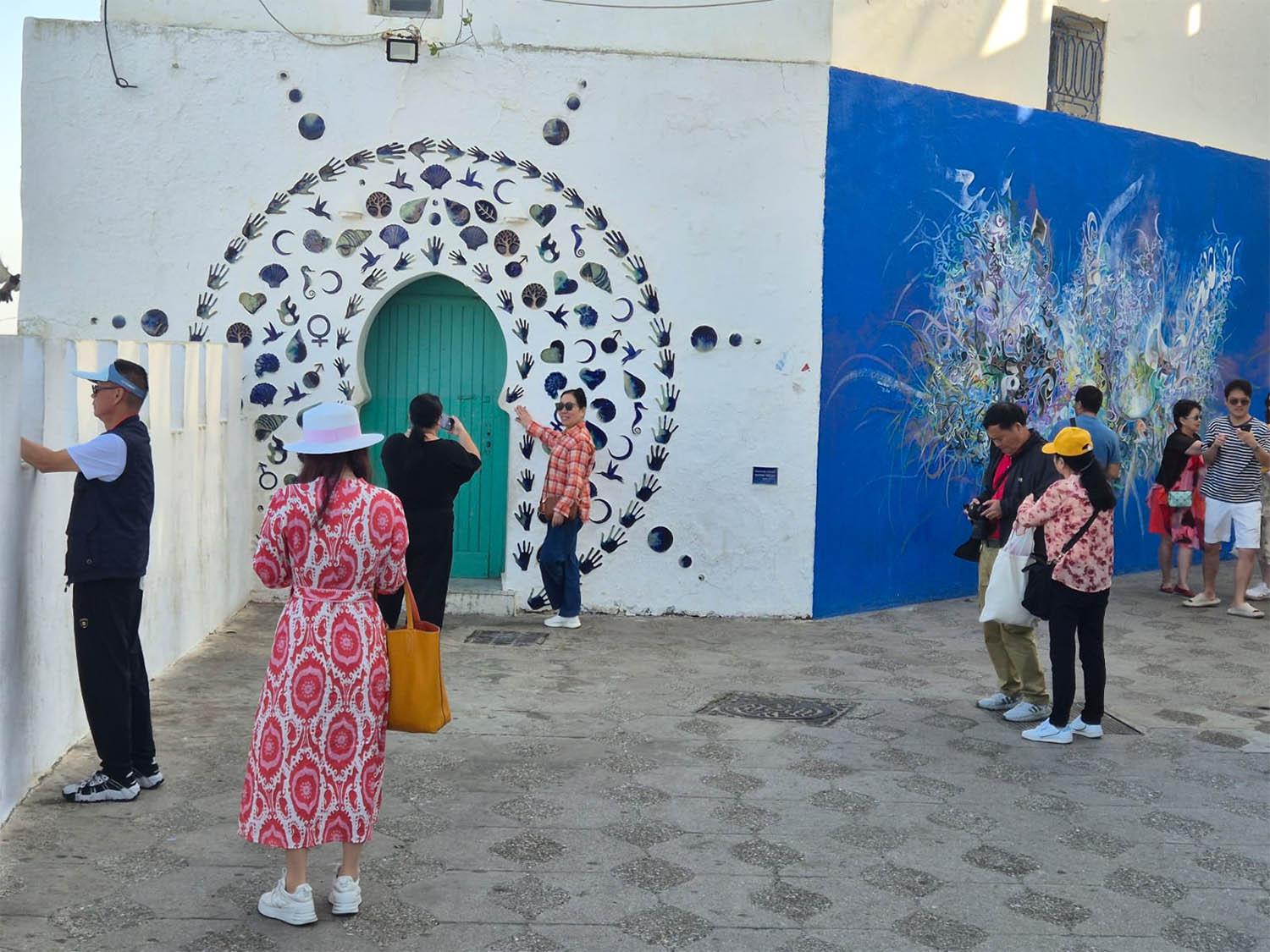 Chinese tourists in Assilah