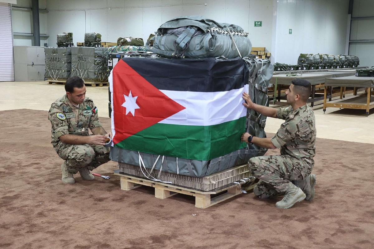 الإغاثة ثم السياسة