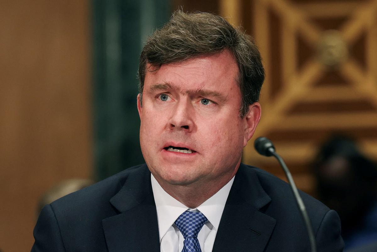 هيرلي يعمل على تعزيز حملة أقصى الضغوط التي يقودها ترامب ضد طهران