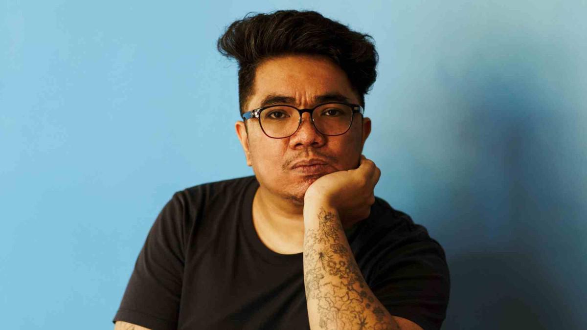 الروائي الفلبيني جلين دياز