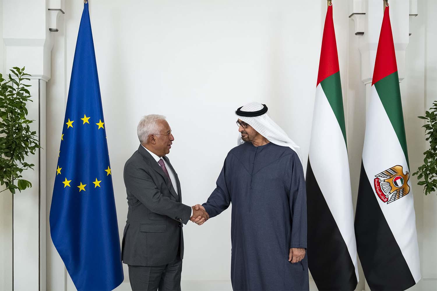 Sheikh Mohamed receiving Costa in Abu Dhabi