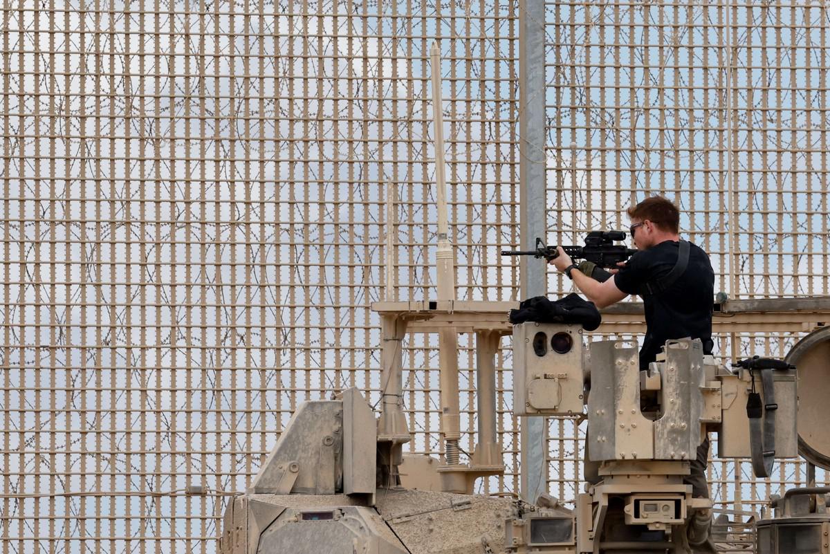 مصر تؤكد أن الفلسطينيين لن يقبلوا بقوة أجنبية تتولى أمن غزة