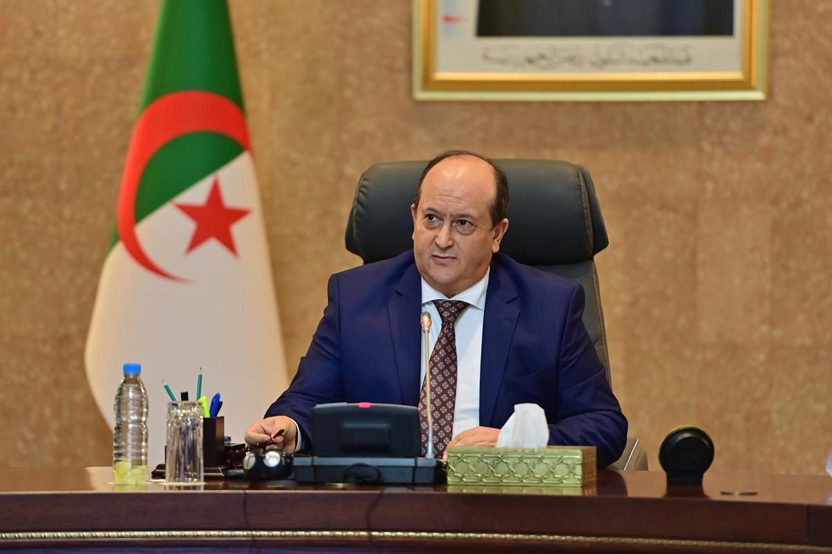 سيفي غريب سيترأس وفدا رفيع المستوى في زيارته المرتقبة الى تونس