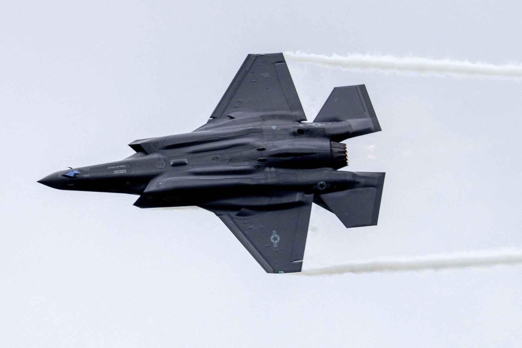 A F-35 fighter jet performs during the International Aerospace Exhibition ILA on the opening day at Schoenefeld Airport in Berlin, Germany, June 5, 2024. 