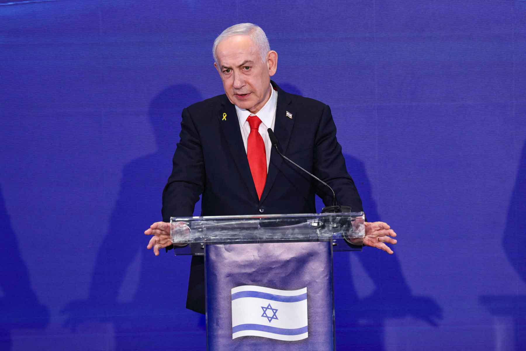  Israeli Prime Minister Benjamin Netanyahu speaks during a news conference at the Citadel of David Hotel, in Jerusalem, December 22, 2025. 