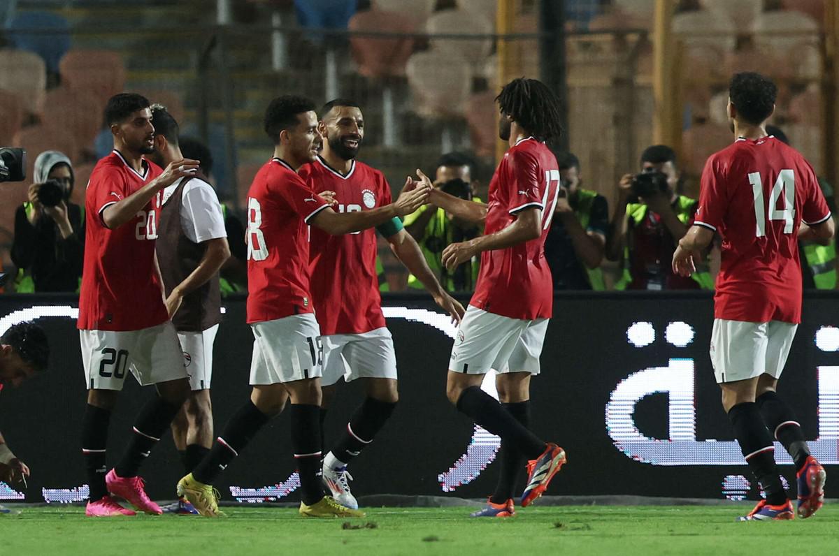 منتخب مصر يقبض على قمة المجموعة