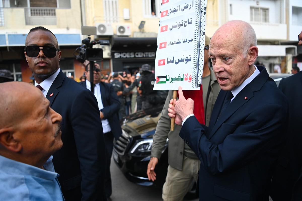 رفض قاطع لأي شكل من أشكال التدخل في شؤون البلاد 