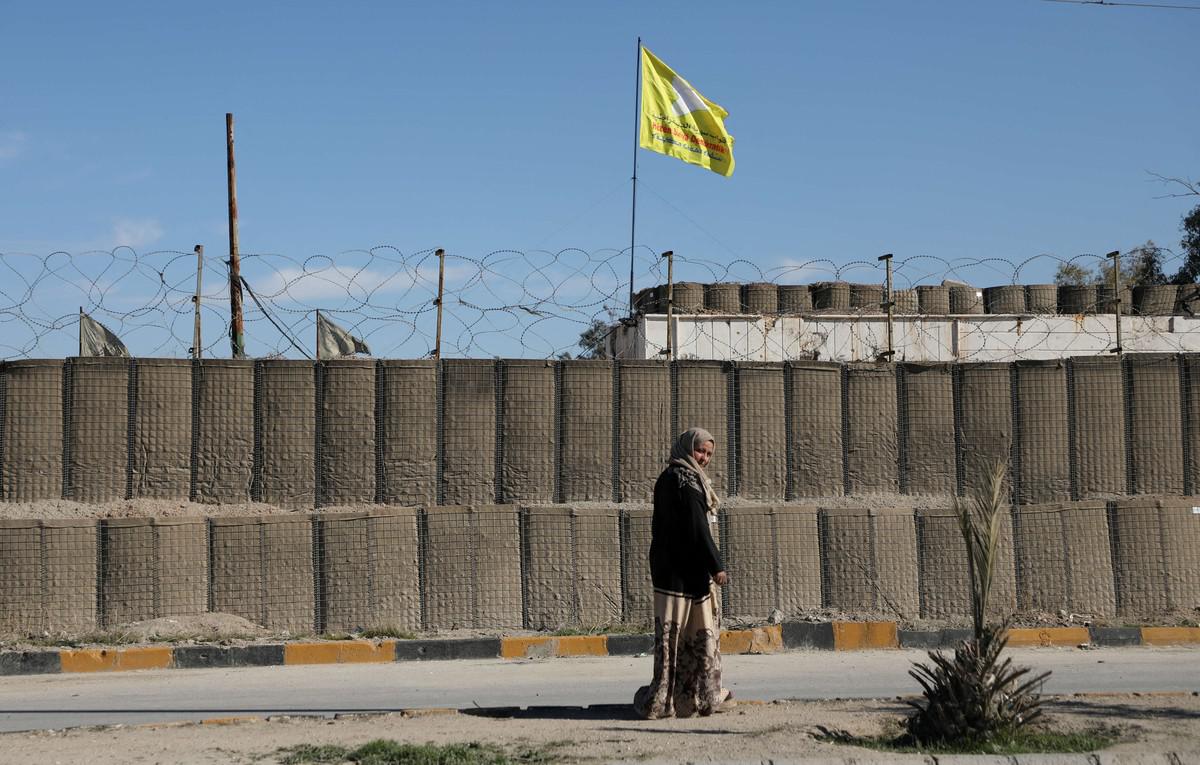 الفشل في رأب الصدع بين قسد ودمشق يهدد بإشعال صدام مسلح 