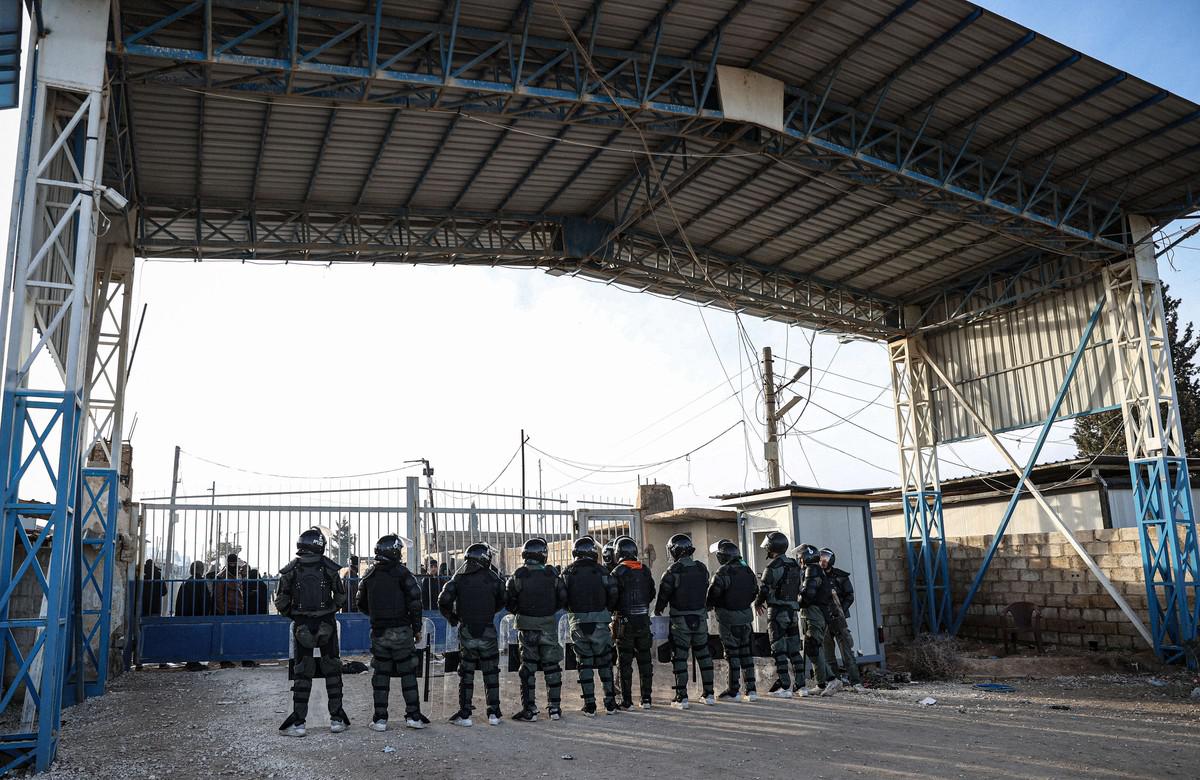 مخيمات عائلات مقاتلي داعش تمثل قنبلة موقوتة في وجه الشرع