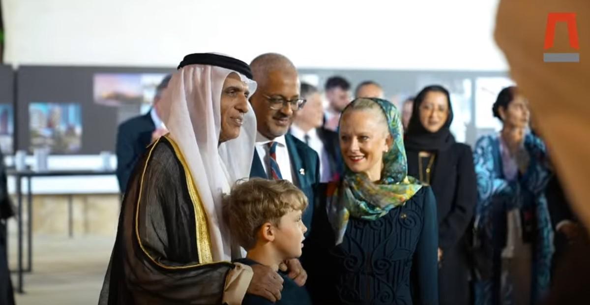 دور وازن للشيخ سعود بن صقر القاسمي  في دعم الثقافة والفنون الجامعة