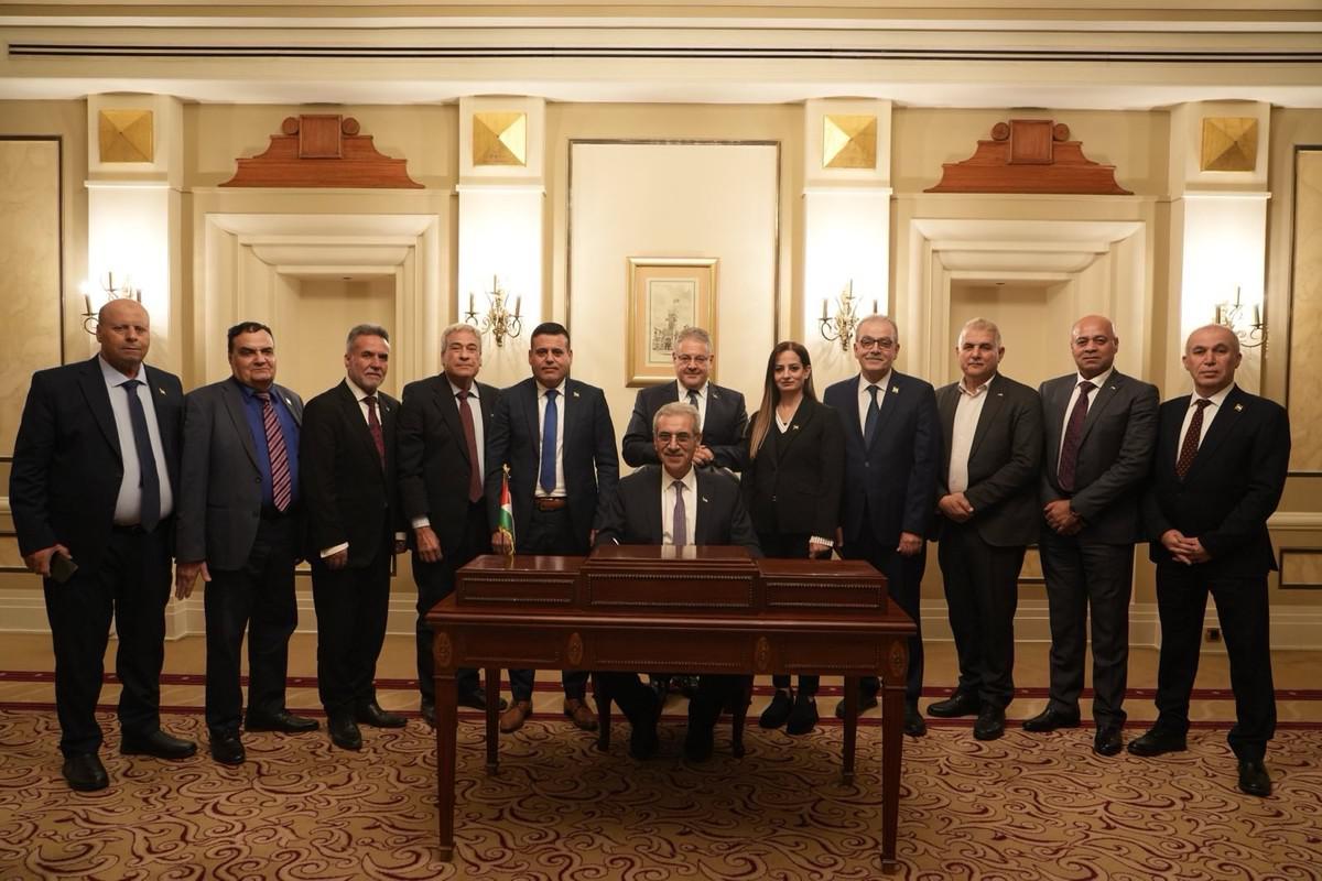 مهمة اللجنة تتمثل في إعادة بناء قطاع غزة