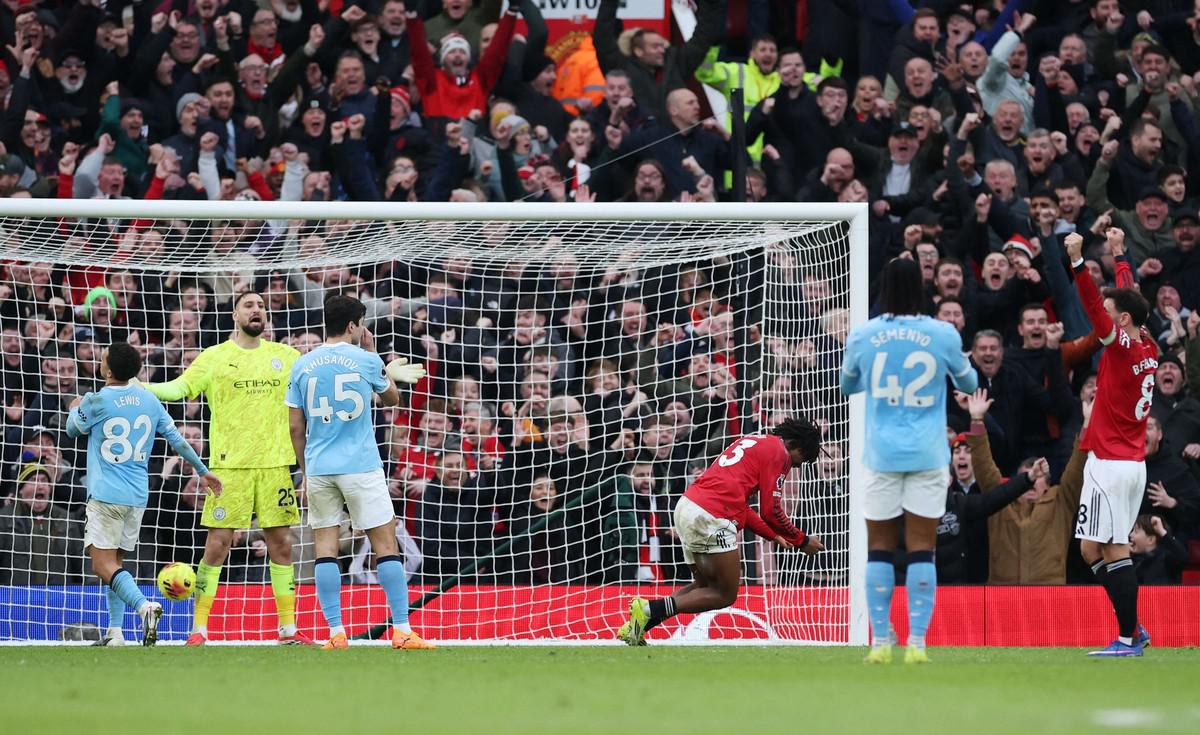 فوز مانشستر يونايتد في قمة المدينة على حساب مانشستر سيتي