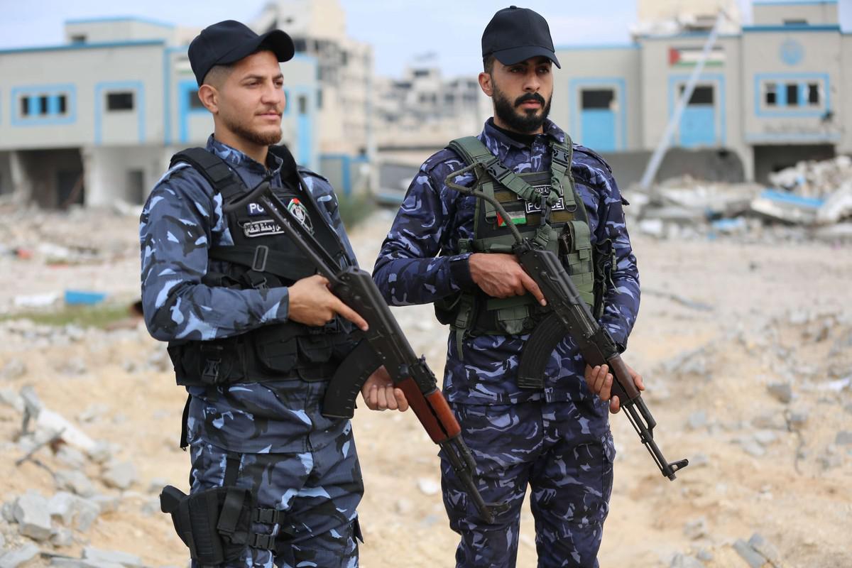 إسرائيل ترفض أي دور لموظفين تابعين لحماس في إدارة غزة