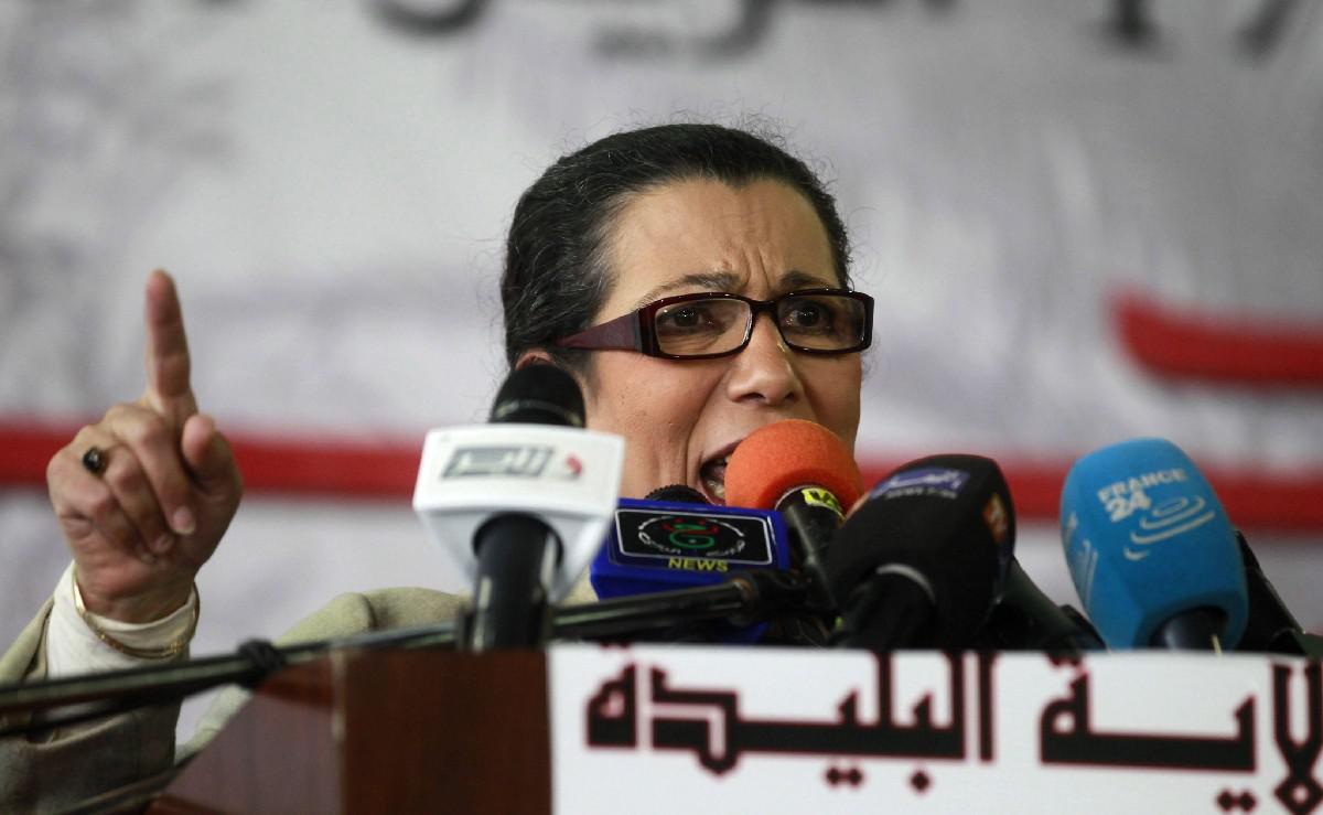 الجزائر تنهي احتكار القيادات الحزبية للمناصب