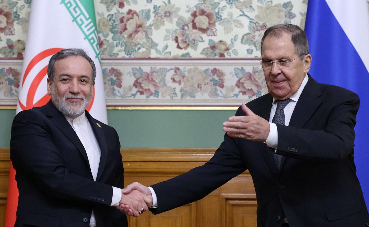 التعاون مع روسيا بات متنفسا للاقتصاد الايراني في ظل العقوبات الغربية