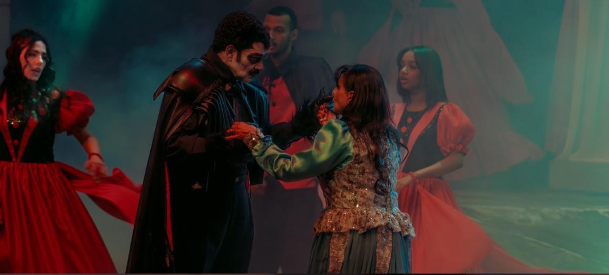 مسرحية 'مصاص دماء'