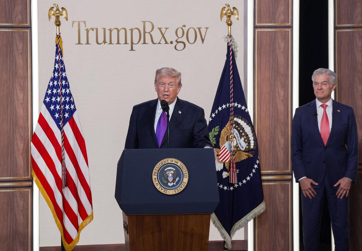 ترامب لا يصغي إلا لنفسه  