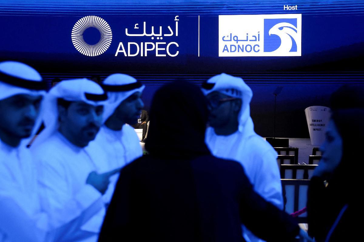 موازنة نموذجية بين أمن الطاقة العالمي والريادة المالية  